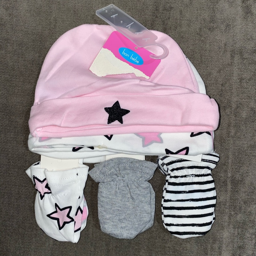 3 beanies, 3 mittens 0-6 months